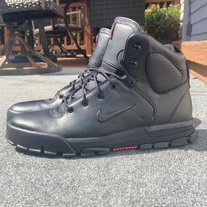 Men’s NIKE ACG AIR NEVIST6 sneaker boots! Size 13